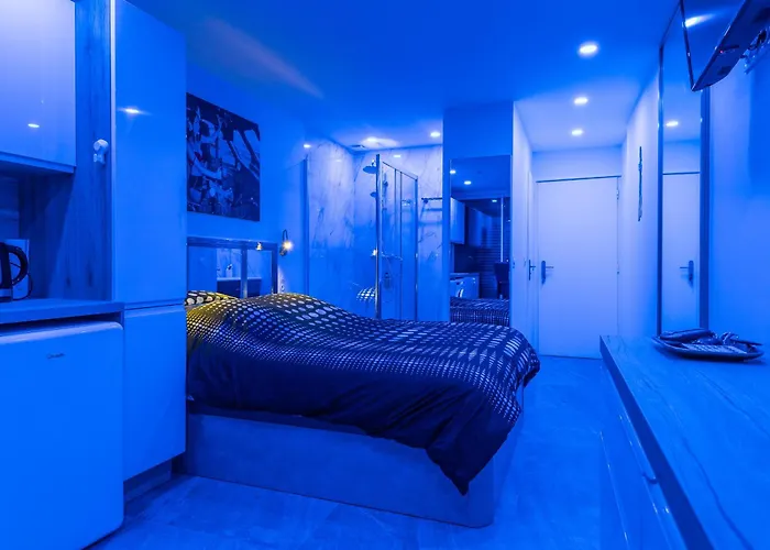 Heliopolis Naturist Luxury アパート アグド